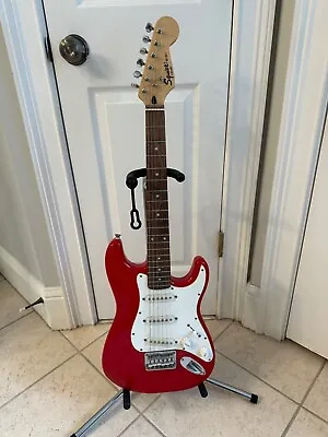 Squier Mini Stratocaster Electric Guitar Dakota Red Laurel Fingerboard • $135