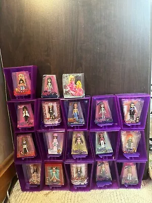 Mini Bratz Lot • $32.99