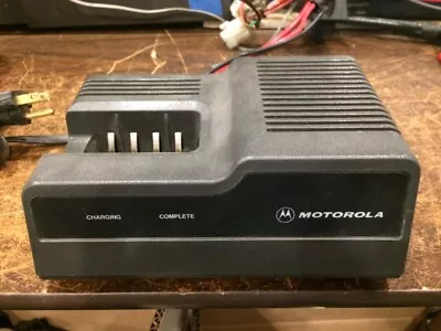 Motorola Rapid Battery Charger NTN4633c For MT1000 P200 HT600 Etc • $22