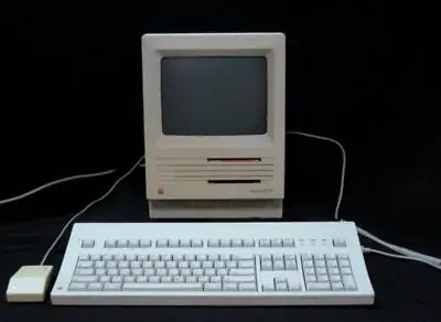 Vintage Apple Macintosh SE M5010 Computer • $350