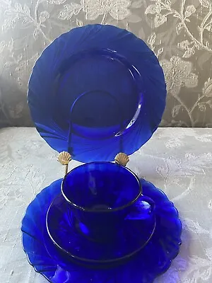 1 Set Duralex Vereco Blue Rivage Swirl  4 Piece Set Dinner/Lunch/Cup-Saucer • $22.99