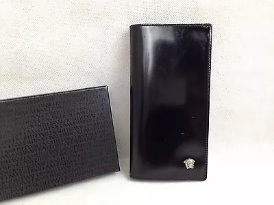 GIANNI VERSACE Medusa Logo Patent Leather BLACK Bifold Long Wallet 5F303042  • $199