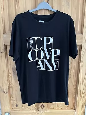 CP Company T-Shirt Size Large Black • £29