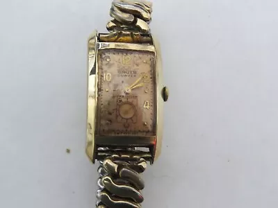 Vintage Gruen Curvex 10K GF 17 Jewels Cal.440 Watch Salmon Dial • $155