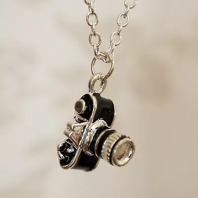 Camera Necklace Cool Retro Silver Camera Necklace For Women • £5.54