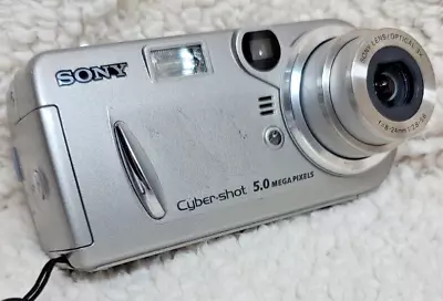 Sony Cyber-shot DSC-P92 5.0MP Digital Camera - Silver - TESTED- No Memory Stick • $22.95