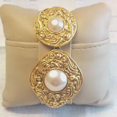 CHANEL Vintage 80s Pearl Brooch Signed Gold Ornate Classic Luxury • $505.40