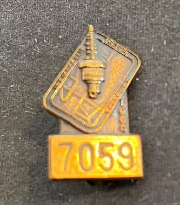 1960 Indy 500 BRONZE Pit Pass Badge Pin #7059 Rathmann Winner • $40