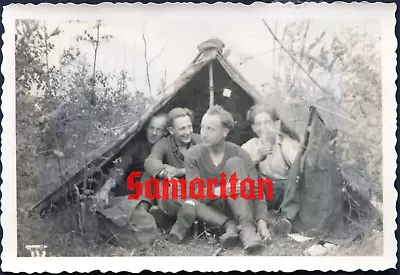 I5/8 Ww2 Original Photo Of German Wehrmacht Soldiers Rest Near Zeltbahn Tent • £2.99