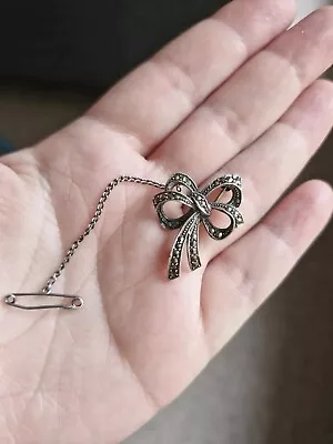 Vintage Silver & Marcasite Bow Brooch With Safety Chain Stamped  Sterling  • $32