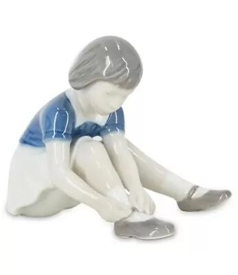 B&G Denmark Bing & Grondahl #2317 Girl Tying Her Shoe Porcelain Figurine • $49.99