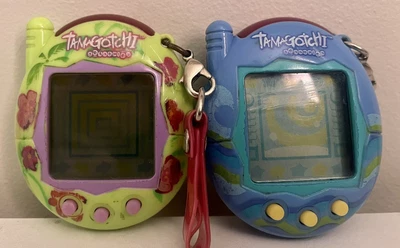 $129.99 • Buy Tamagotchi V3 Bundle Green/Blue- Working