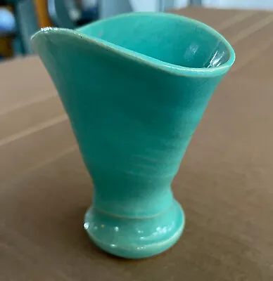 Bauer Matt Carlton Pottery Fan Vase Jade Green • $110