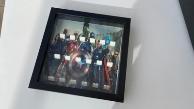 £17 • Buy Marvel Avengers Lego Mini Figures Collection Frame