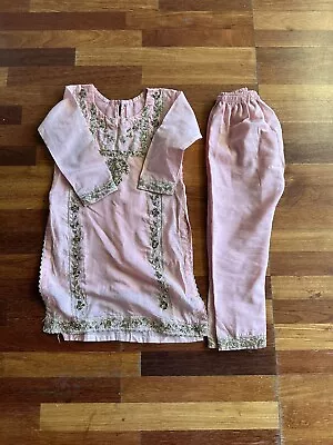 Girls Indian Pakistani 2 Piece Suit New Size 6-7 Years Old Girl • $45