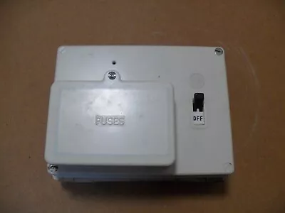 £30 • Buy Wylex 4 Way Consumer Unit With 2 X 30A, 1 X 15A, 1 X 5A Fuses Fitted.