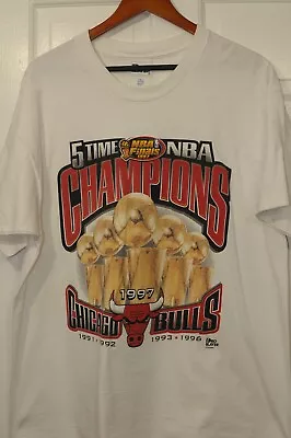 Vintage 1997 Chicago Bulls 5 Time NBA Champions T Shirt Size XL USA • $36.97