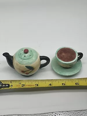 1995 Vandor Cherry Woods Cottage Salt And Pepper Shakers Teapot Hot Chocolate • $12.50