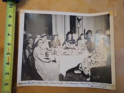 Rare Old Vintage Photo Pretty Ladies Around Dinner Table Party Fashion Hat • $0.99