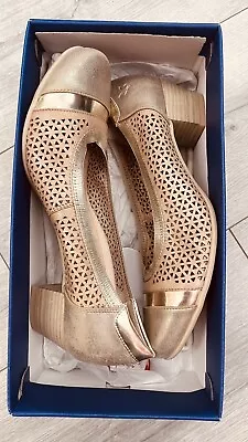 Caprice Shoes Size 6 Low Wedge Shoes Gold • £34