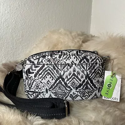 NWT Sakroots Lodi Crossbody - Jet Brave Beauti Print • $34.26