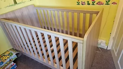 Mamas And Papas Nursery Furniture Set • £70