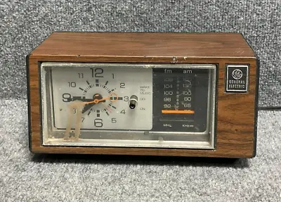 Alarm Clock Radio General Electric GE 7-4550C Vintage Clock Radio • $30