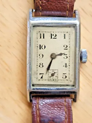 Vintage Gents Mechanical Swiss Made Tank Watch • £32