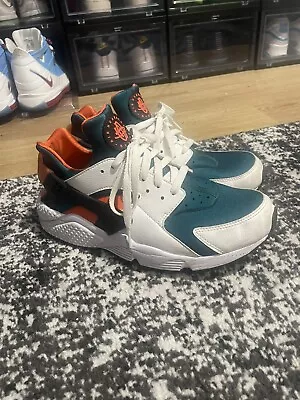 Size 10.5 - Nike Air Huarache Rainforest / Miami Hurricanes • $19.99