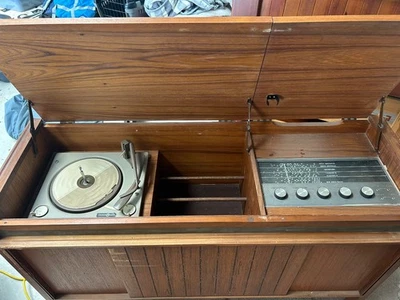 Hot Deals on Vintage Radiograms | Dealsan