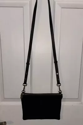 H&M Crossbody Bag Zip Close Black Purse  Suede Detachable Strap Gold Hardware • $3.77