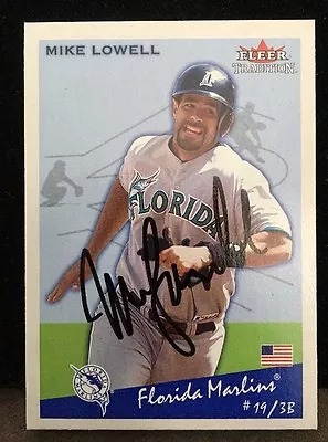 MIKE LOWELL 2002 FLEER Autograph Signed AUTO Baseball Card 347 MARLINS • $12.77