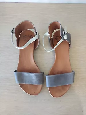 EOS Larna-W *DIFFERENT SIZE* 38/39 (See Description) Leather Sandals Shoes  • $20