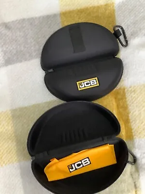 2 X  JCB Black Safety Glasses Shell Case And Yellow Cloth New • £4.95