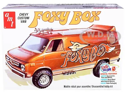 Skill 2 Model Kit Chevrolet Custom Van  Foxy Box  1/25 Scale Model Amt Amt1265 • $30.99