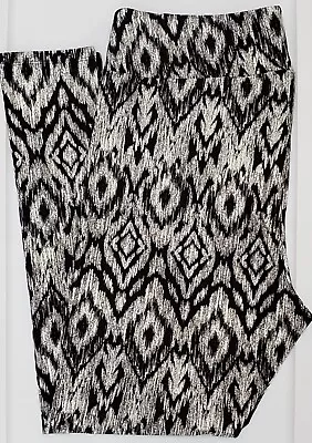 TC LuLaRoe Tall & Curvy Leggings Black Gray Aztec Southwest Tribal Print NWT P49 • $12.90