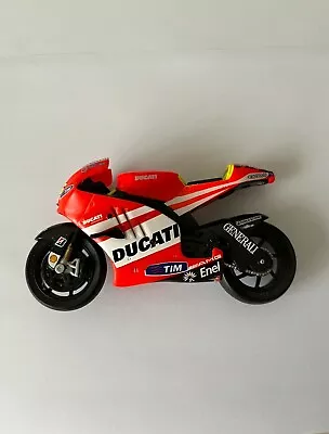 Rossi Ducati Desmosedici Model MotoGP Bike 2011 Ltd 1:12th MINICHAMPS 122 100146 • £59.99