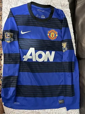 Manchester United 11/12 Away Shirt Adult Small KING CANTONA 7 • £35