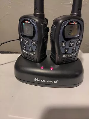 Midland Walkie Talkie Set LXT500 With DeskTop Charger 18CVP6-REV B • $24.99