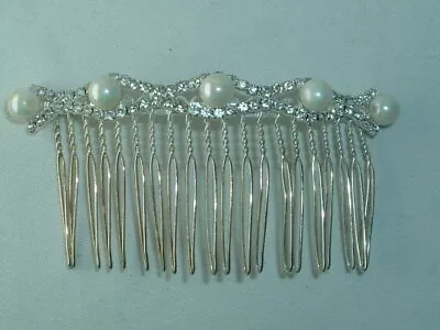 Vintage Faux Pearl Rhinestone Metal Hair Comb Wedding Prom Hair Accessory  • $16