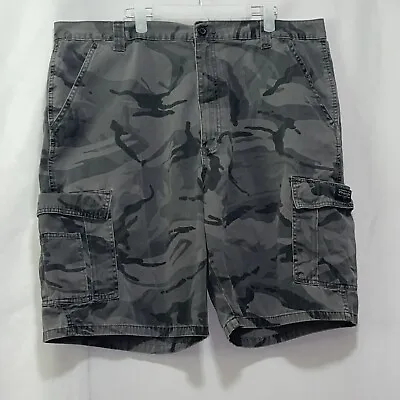 Wrangler Camo Cargo Shorts Mens Size 40 Black Gray Guc E151 • $13.88