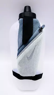 $19.95 • Buy Nike Stride Handheld Flask 22 Oz Large Water Bottle Aviator Grey/Barely Green