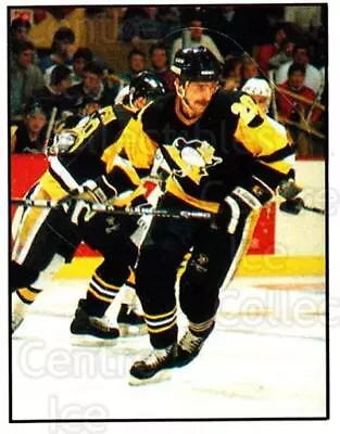 1988-89 Panini Stickers #200 Moe Mantha • $1.45