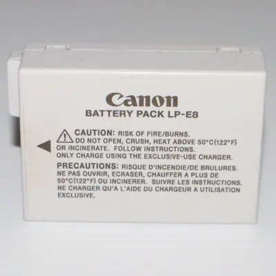 Genuine Canon LP-E8 Rechargable Battery Pack (For Canon EOS 600D 650D 700D) • £19.99