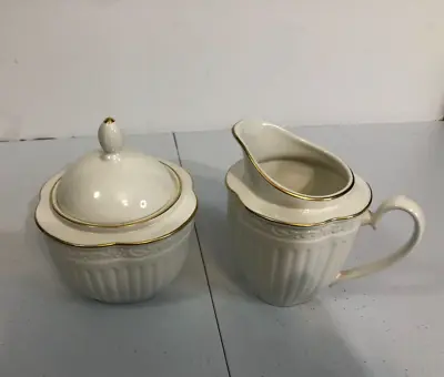 Mikasa Italian Countryside Gold Trim Creamer Cream And Sugar Set With Lid  DD924 • $30.99