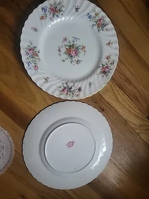 2 Minton Marlow Bone China 10.5” Dinner Plates Scalloped Flowers Gold England • $27.99