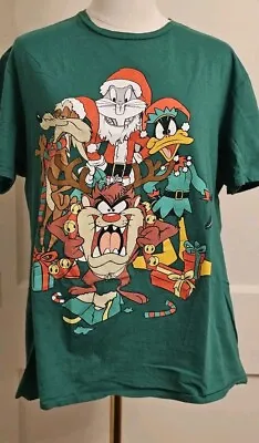 Looney Tunes Xmas T-shirt Large Mens Green Taz Daffy Coyote Bugs Holiday 2sided • $10