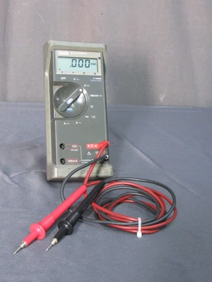 £73.76 • Buy TESTED Fluke 77 Digital Multimeter With Probes