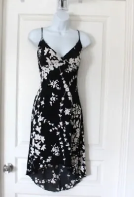 M Fit & Flare Black & White Floral Sun Dress EUC Waterfall Mullet High Low Style • $21.99