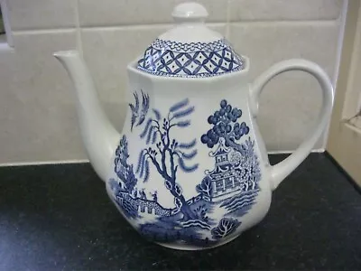 Vintage Blue Willow Teapot J&G Meakin Royal Staffordshire • £103.99